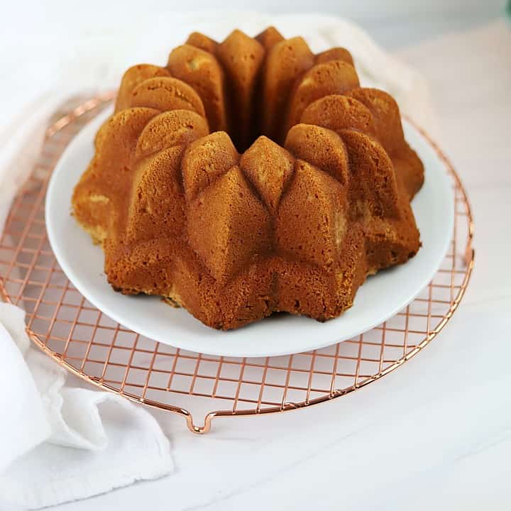 Whipping Cream Pound Cake {How to Video} Whip it like Butter