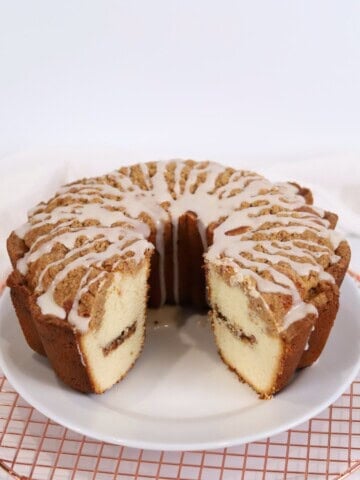 Coffee Cake Pound Cake